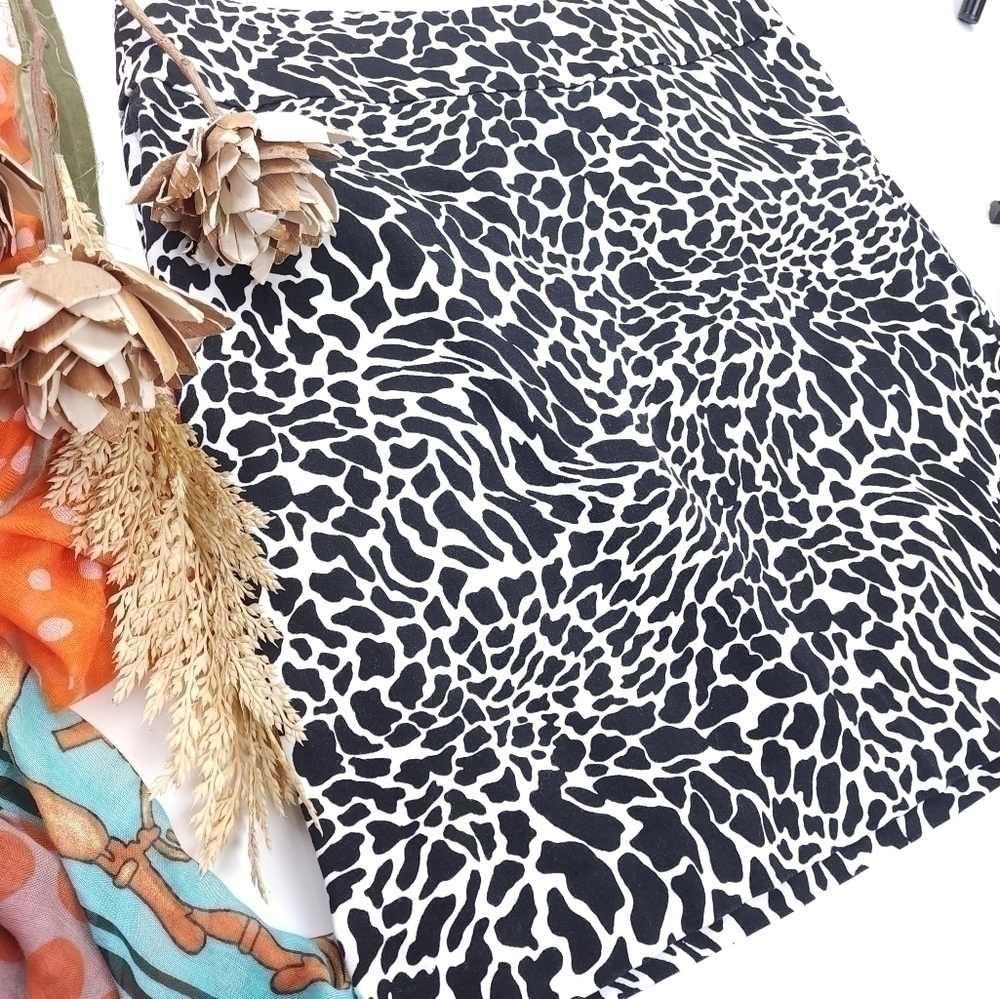 Ann Klein Stretch Black White Animal Print sz 6 - Picture 4 of 9